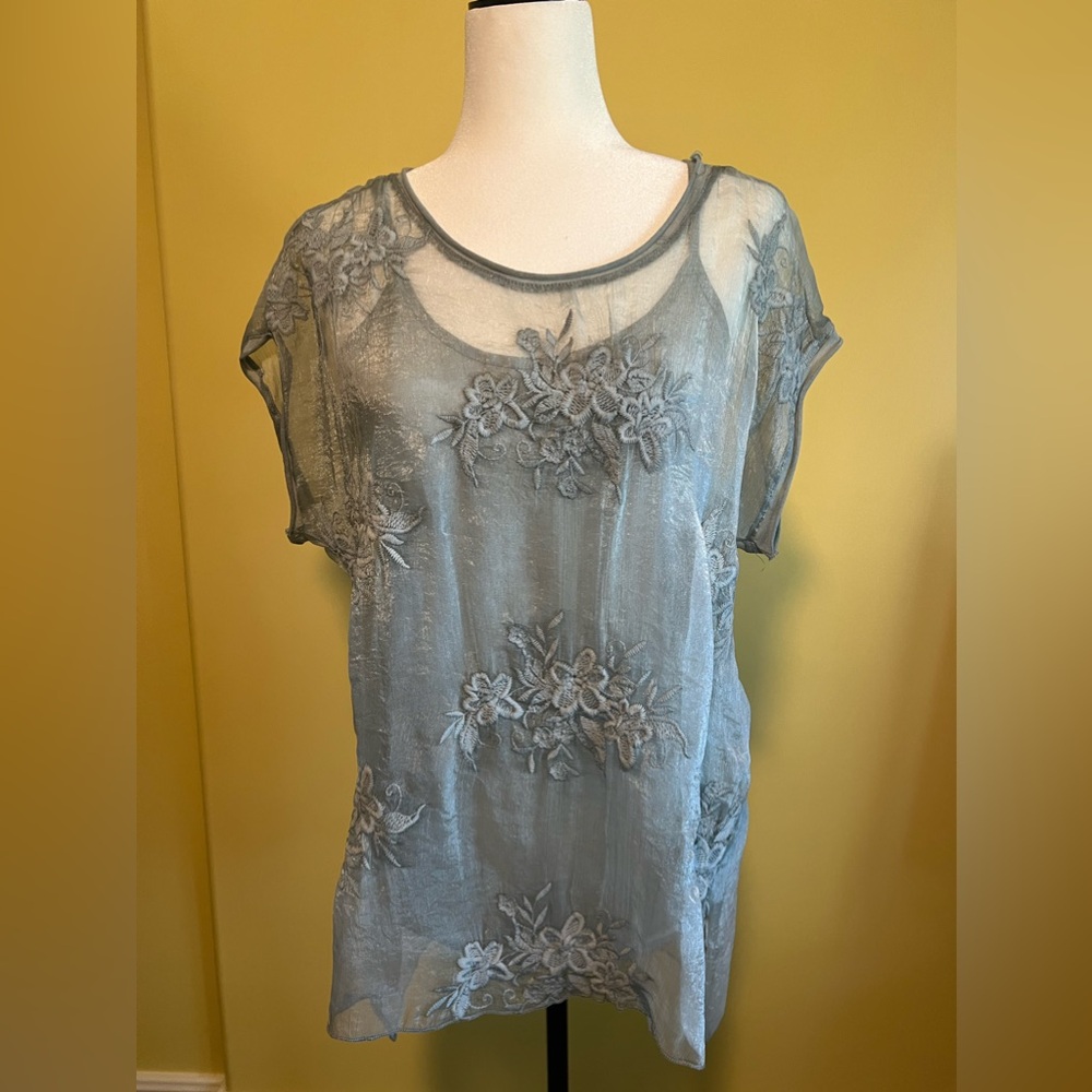 NWOT-2-piece Clotheshead top  -M